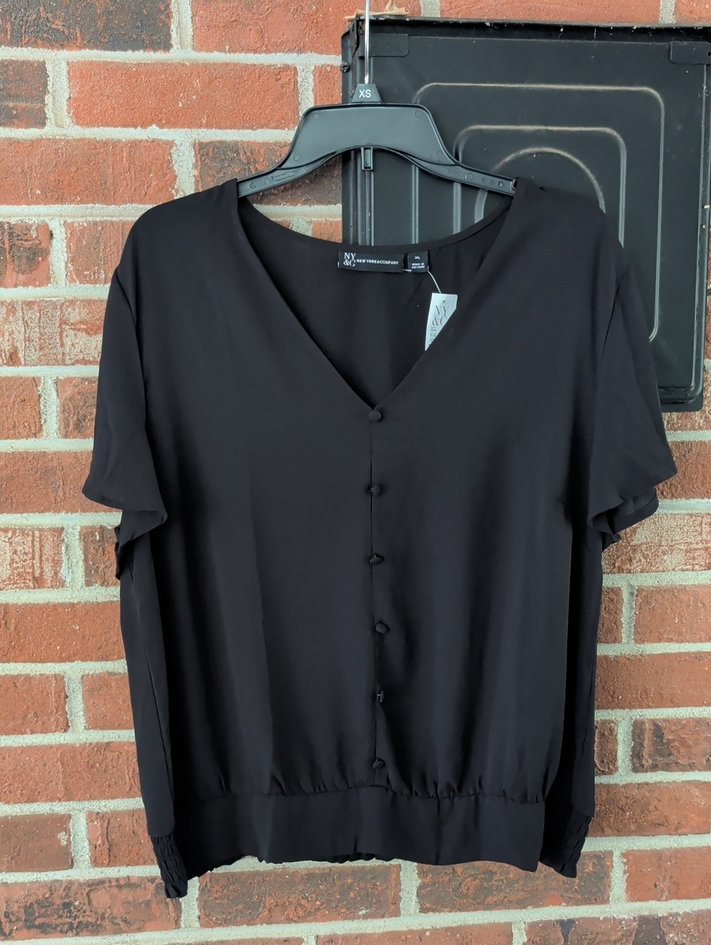 New York & Company Black Split Sleeve V-Neck Short Sleeve Blouse Size XL